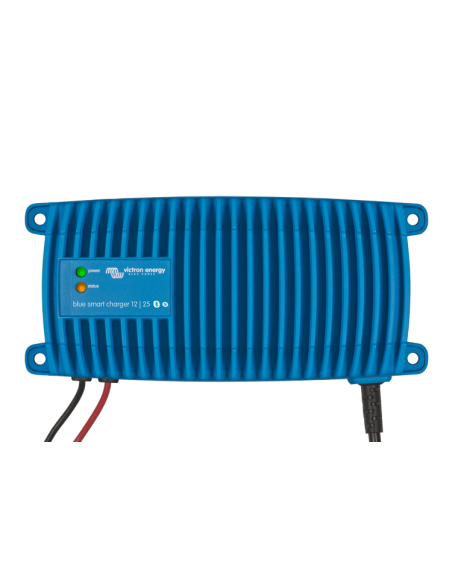 Cargador hidrófugo VICTRON Blue Smart IP67 12v/17A - 1 salida CEE 7/7 220V